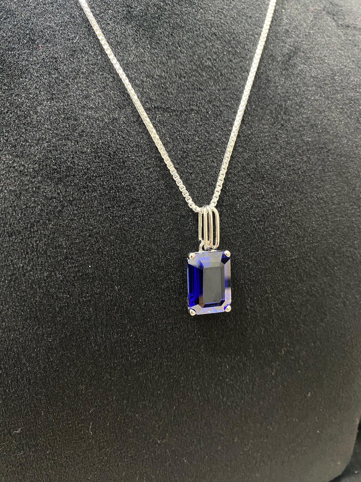 Blue Onyx Pendent. Minimal design, Emerald cut, White gold 18K Plated sterling silver.