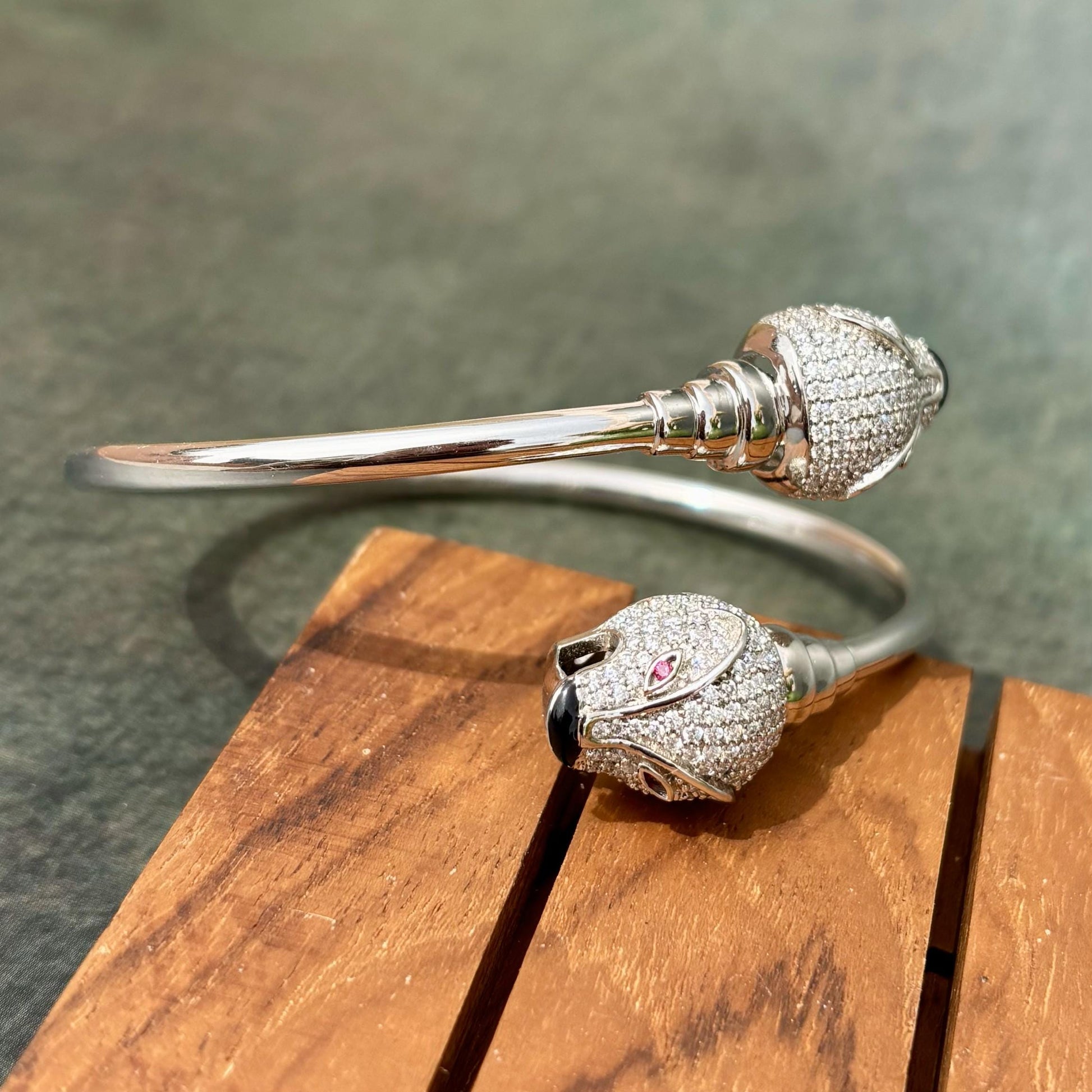 Twin panther twist bracelet for women. Fine jewelry.