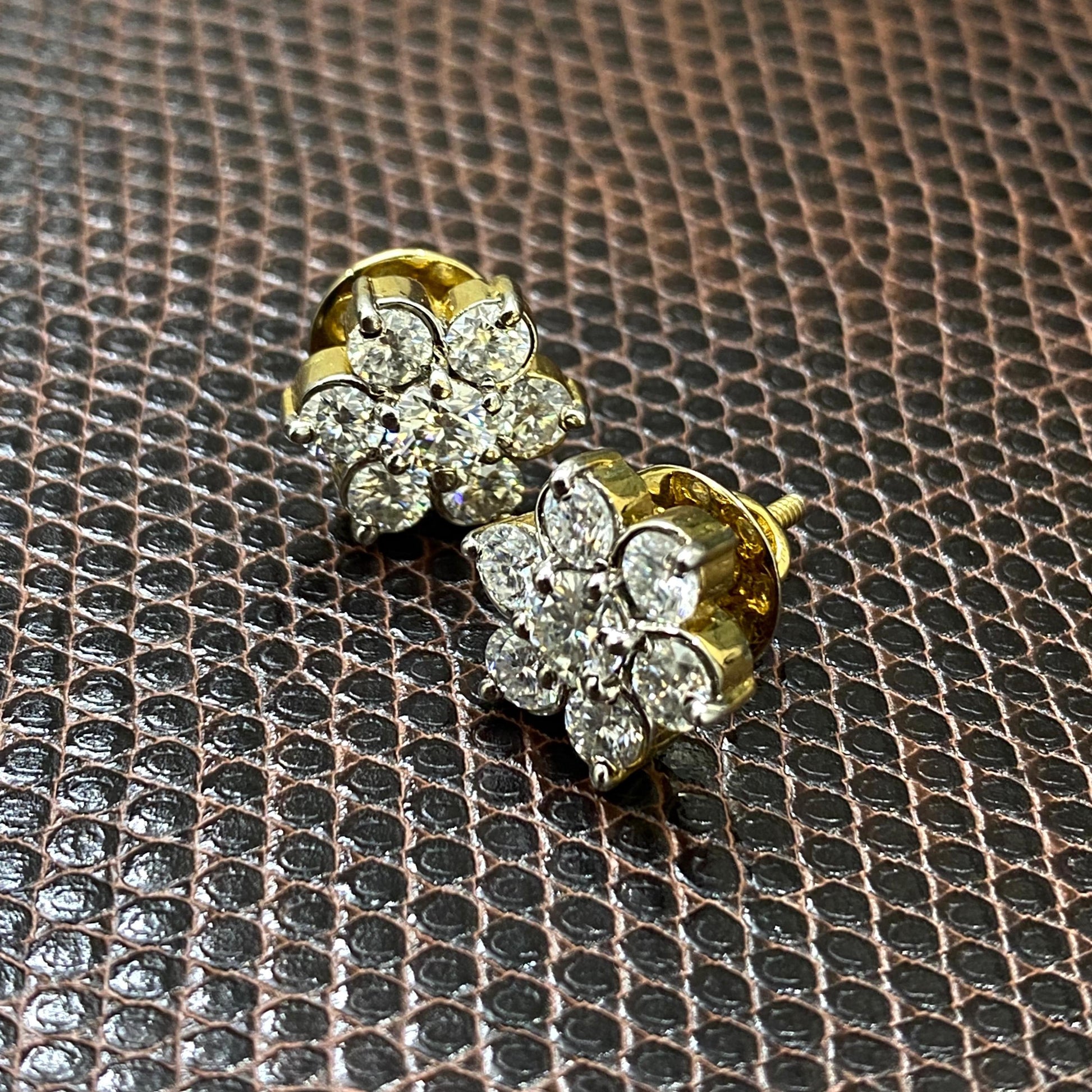 Diamond earrings. 18Karat Gold Screw back Earrings.