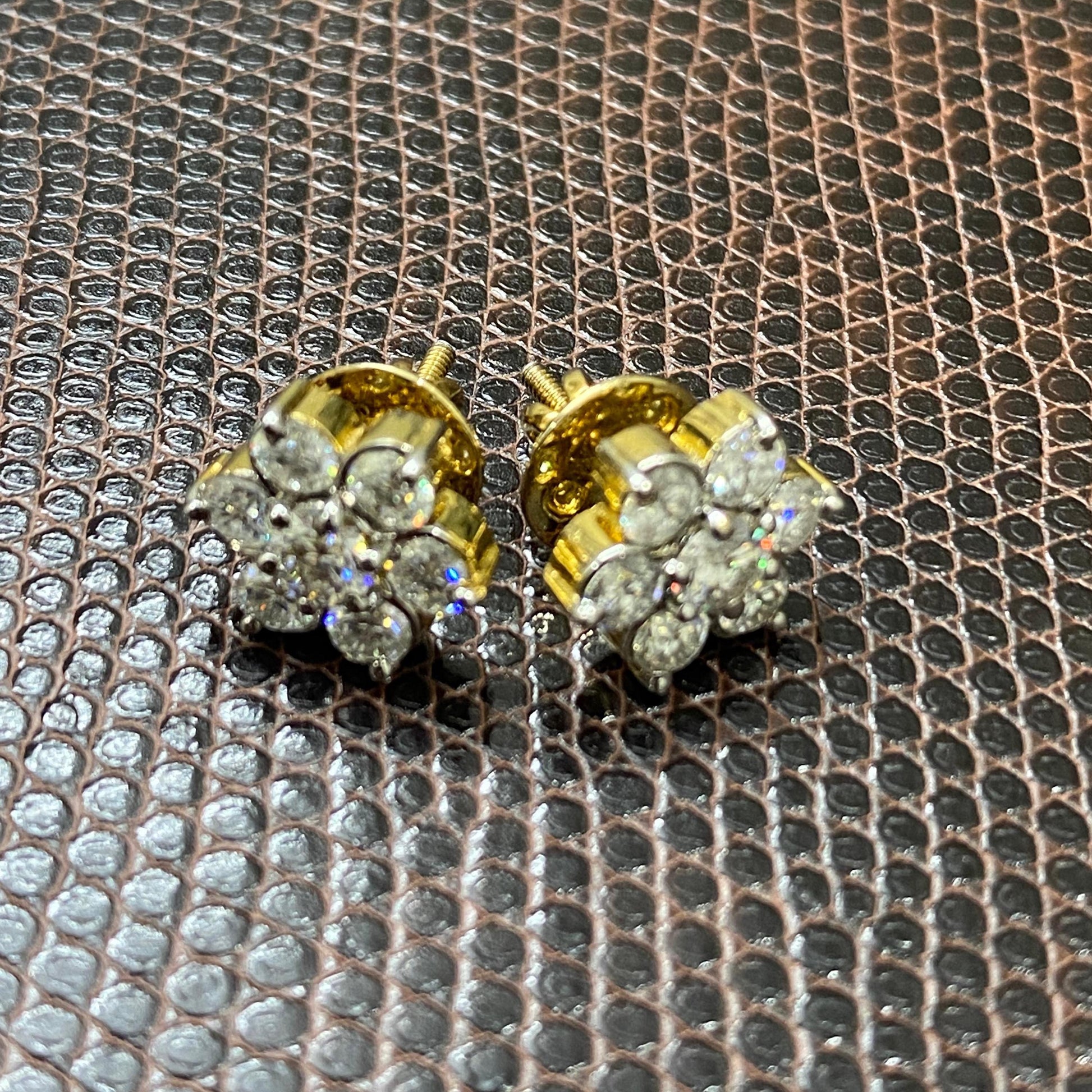 Diamond earrings. 18Karat Gold Screw back Earrings.