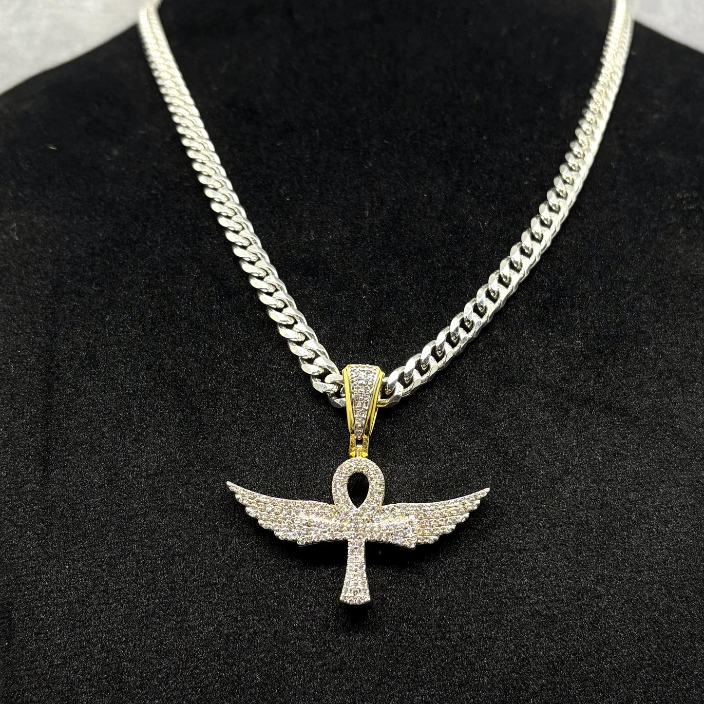 Iced Cross Wing pendant I Iced moissanite pendant I Hip Hop pendant jewelry I Silver 925 I Moissanite I 18 karat Pure Gold Plated I