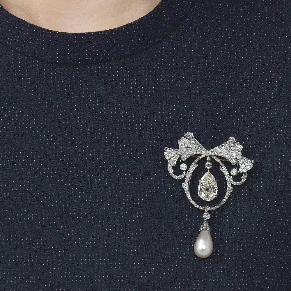 12ct Diamond 10ct Pearl 925 Sterling Silver Brooch