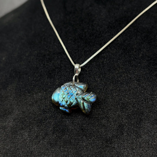 Silver Labradorite pendant. Fish carved pendant.