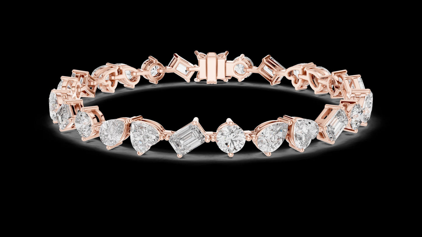 Unique Designer Bracelet high-end Jewelry. For women. Diamond. 14 Karat Gold.