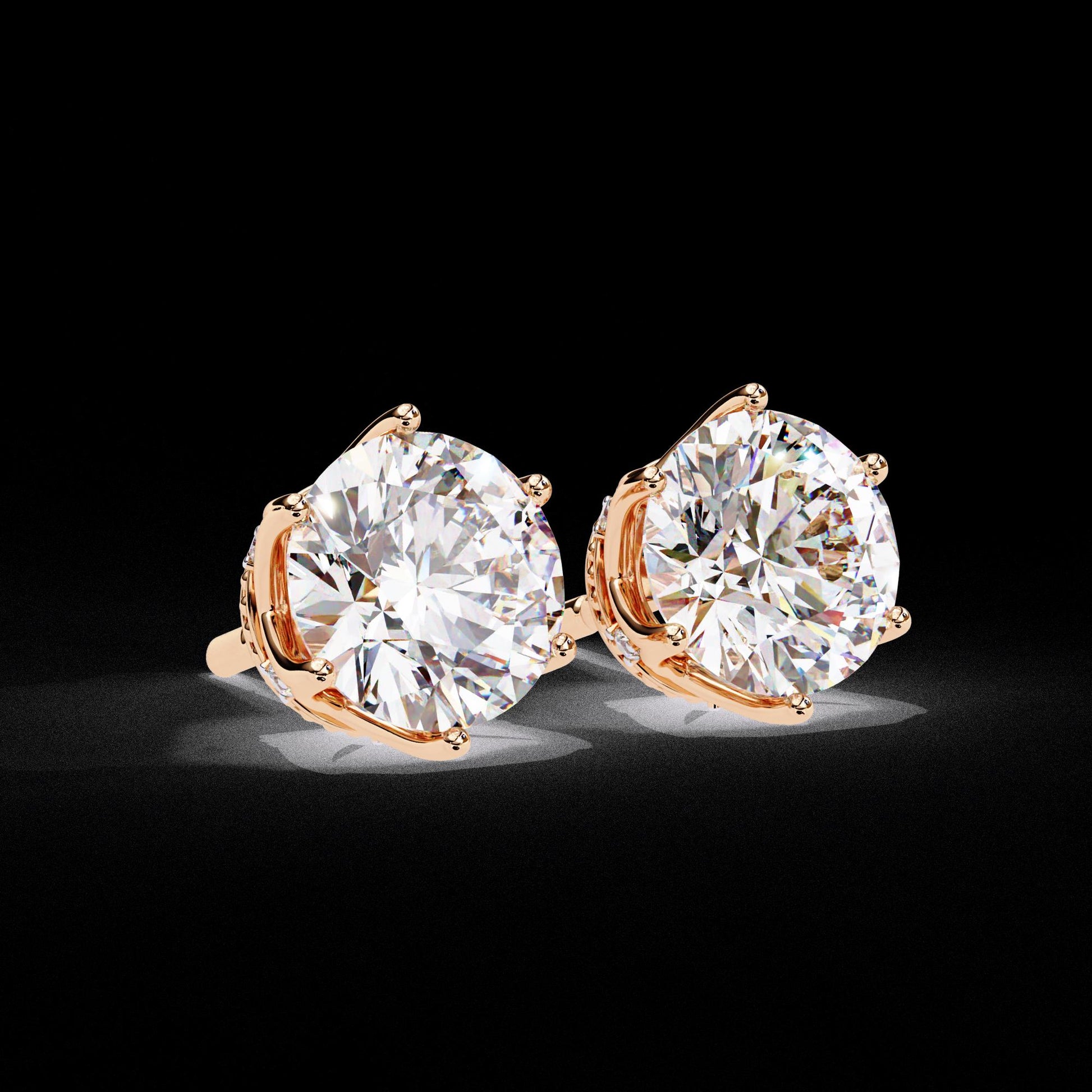 Stud Earring. Gold earring. Crown Style.