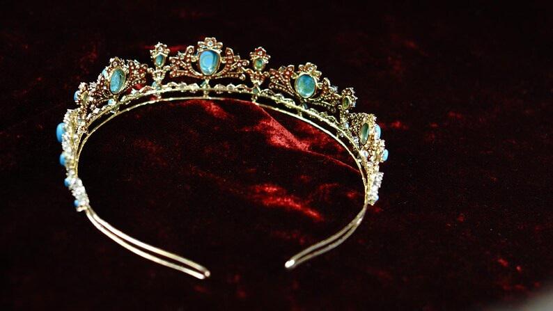 Tiara- 40ct Turquoise 15ct Natural Diamond 925 Sterling Silver Tiara