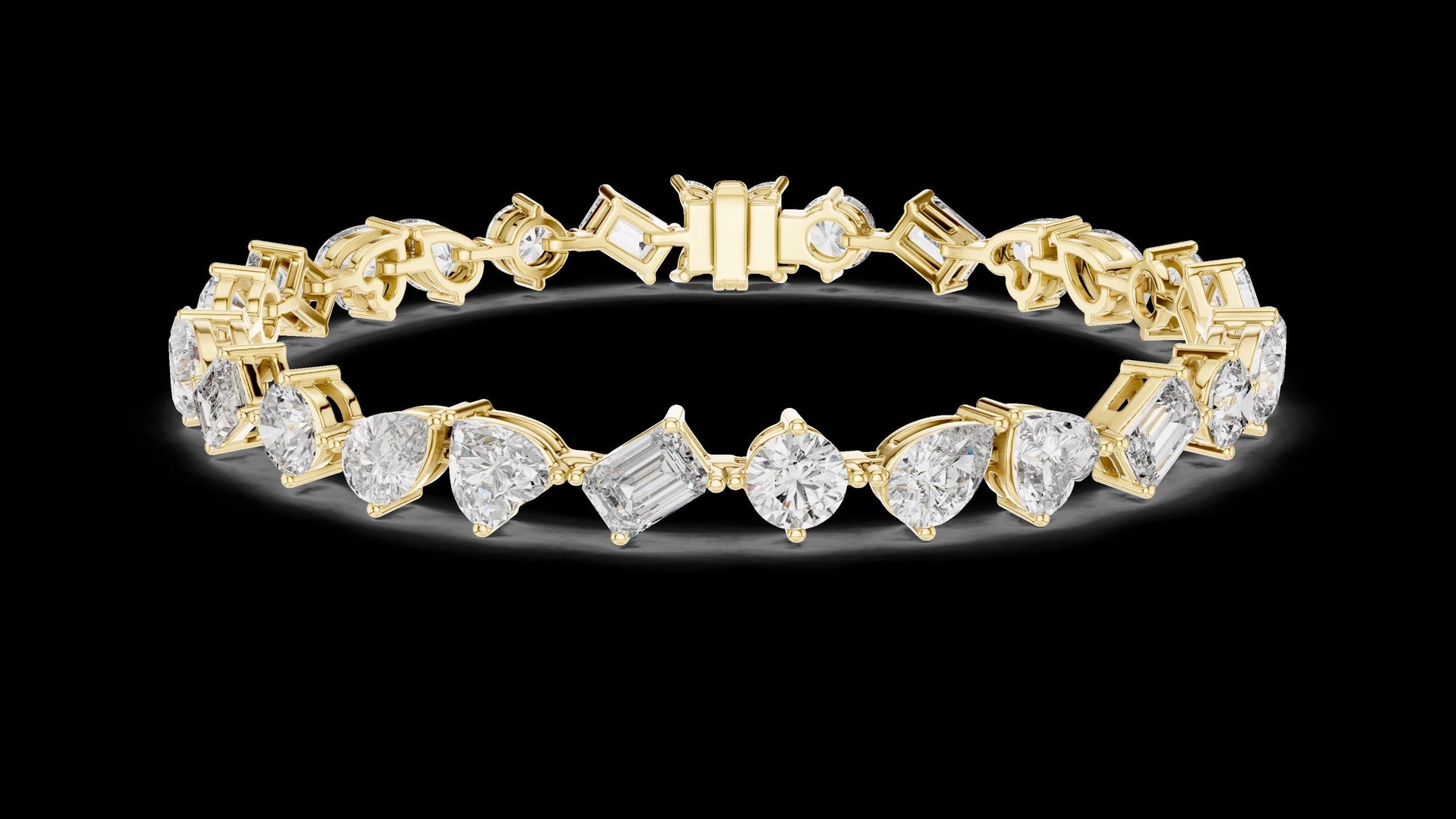 Unique Designer Bracelet high-end Jewelry. For women. Diamond. 14 Karat Gold.