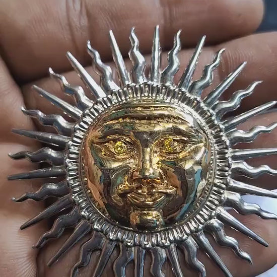 10 Cent Golden Topaz On Eyes Sparking Sun 925 Sterling Silver Brooch